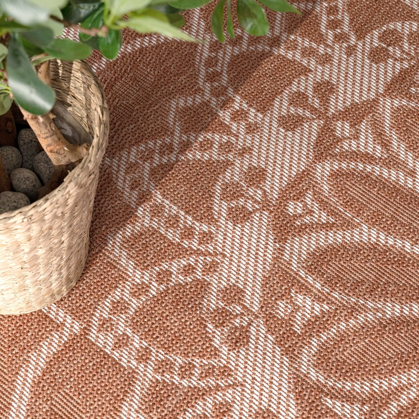 Apricot Outdoor Rug Low Profile Durable Polypropylene