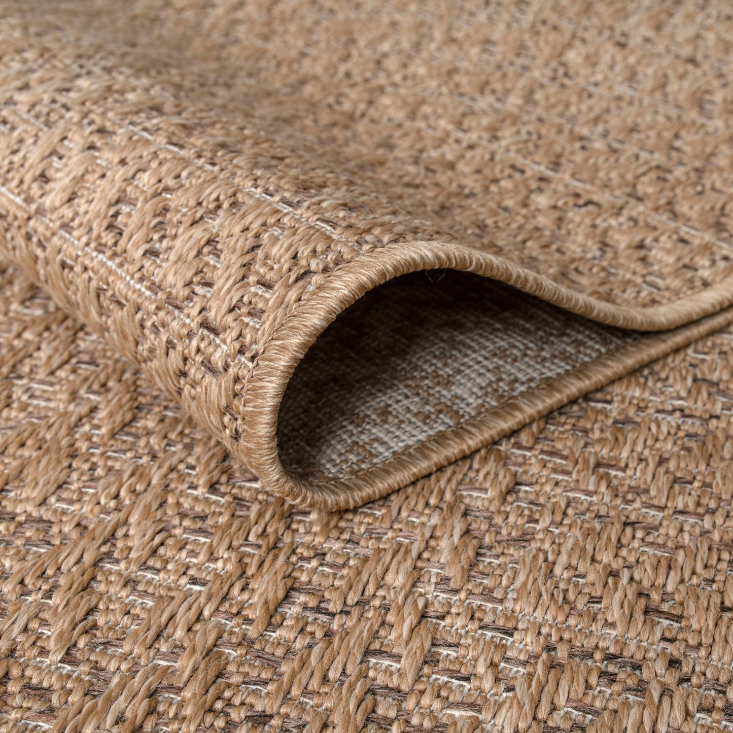 Elegant Beige Flatweave Rug for Indoor & Outdoor Comfort