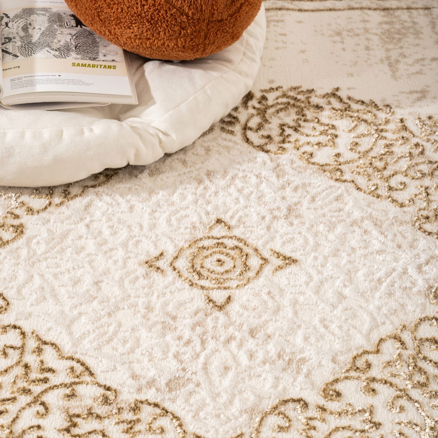 Elegant Beige Indoor Soft Pile Rug