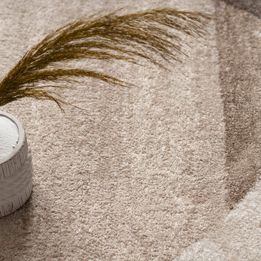 Cozy Brown Indoor Polypropylene Rug with Jute Backing