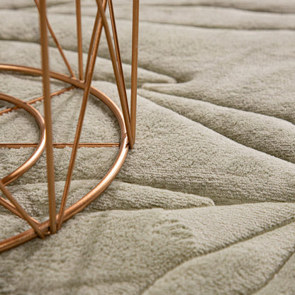 Green Indoor Rug with Rubber Backing  Low Pile