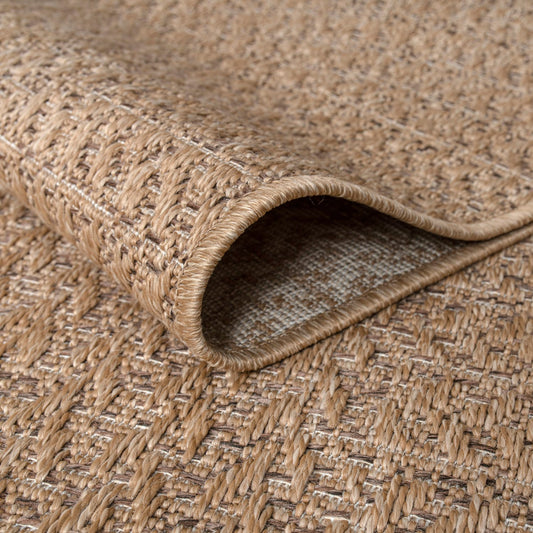 Elegant Beige Flatweave Rug for Indoor & Outdoor Comfort