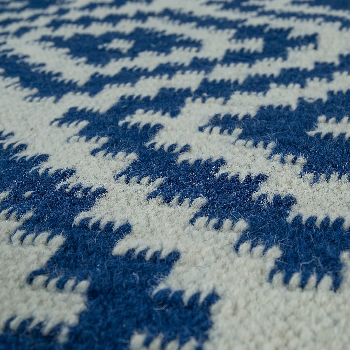 Handmade Blue-White Wool Cotton Indoor Rug