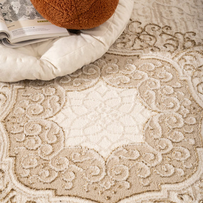 Elegant Beige Indoor Rug with Soft Pile